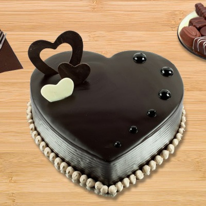 Tempting Chocolate Hearts Cake