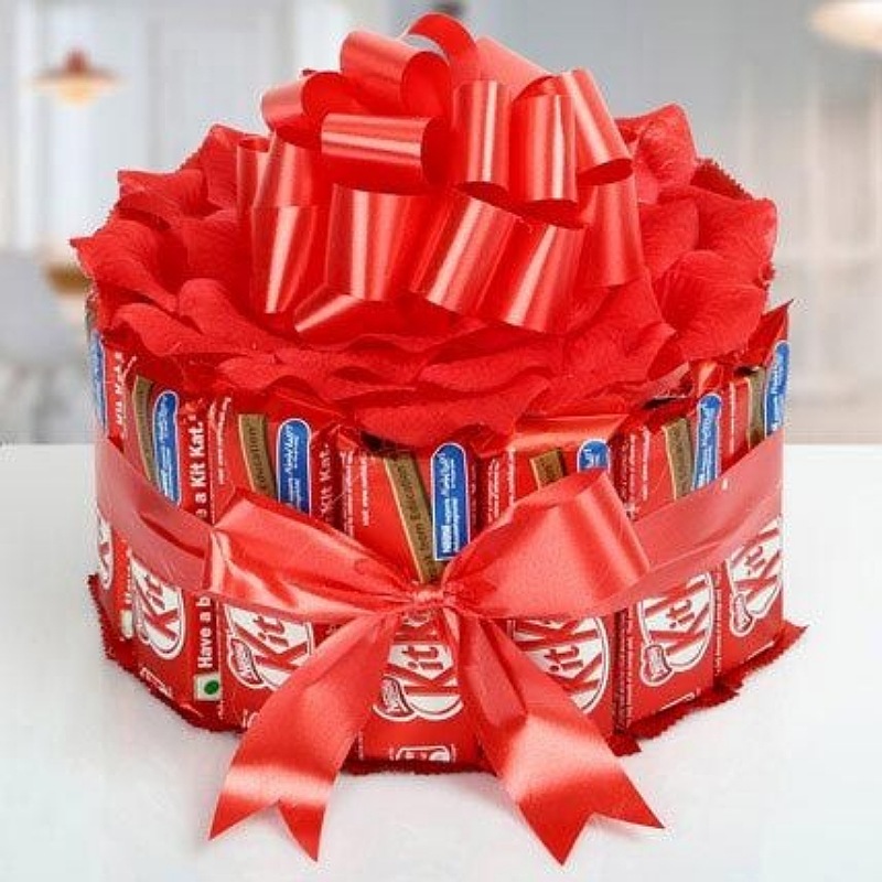 Chocolate Gift Hamper for (loved once, Birthday,Anniversary) Contains ( Kitkat 12.6gm ×13, Kitkat 37.6 gm ×1) : Amazon.in: Grocery & Gourmet Foods
