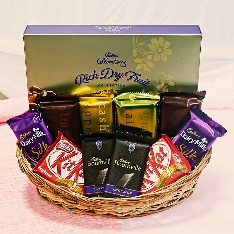 Premium Chocoholic Basket