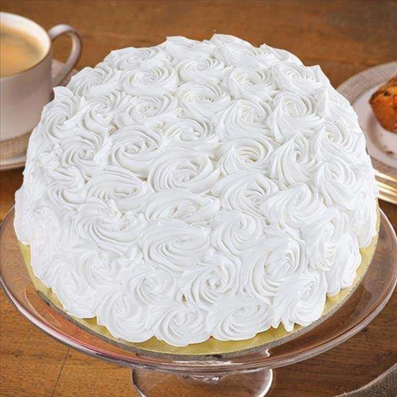 White Rose Cake