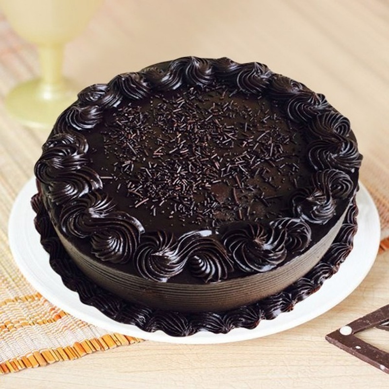 Scrumptious Truffle Cake