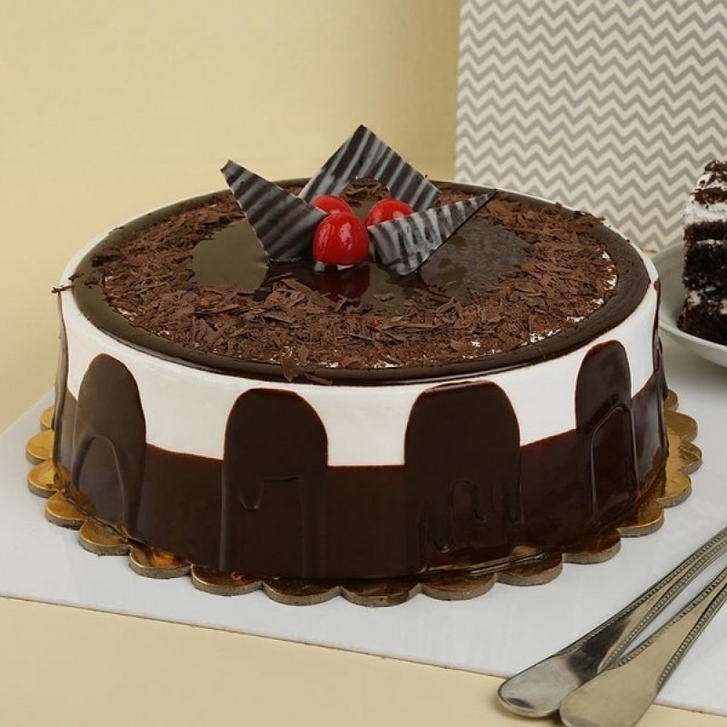 Scrumptious German Black Forest Cake