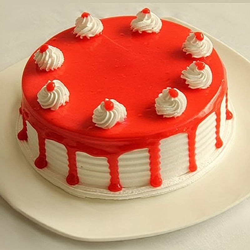 Scrumptious Strawberry Cake