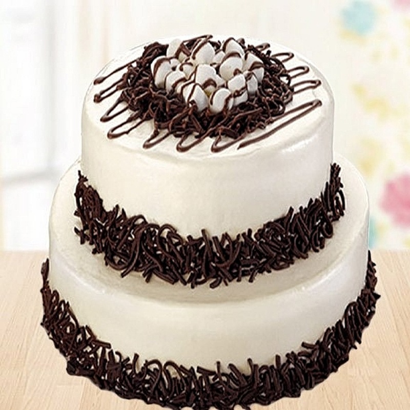 2 Tier Vanila Chocochips Cake