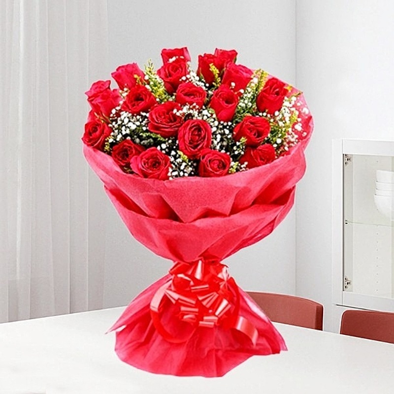 Superlative Red Roses