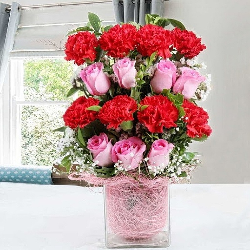 Admirable Vase Arrangement