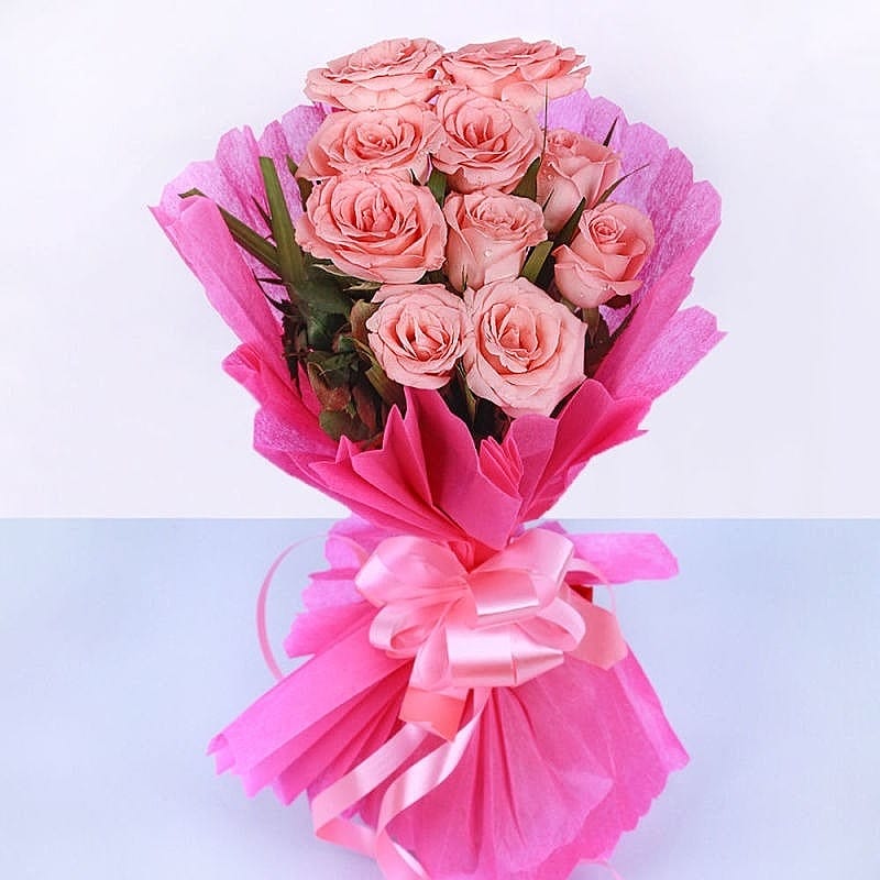 Splendid Pink Roses Bouquet